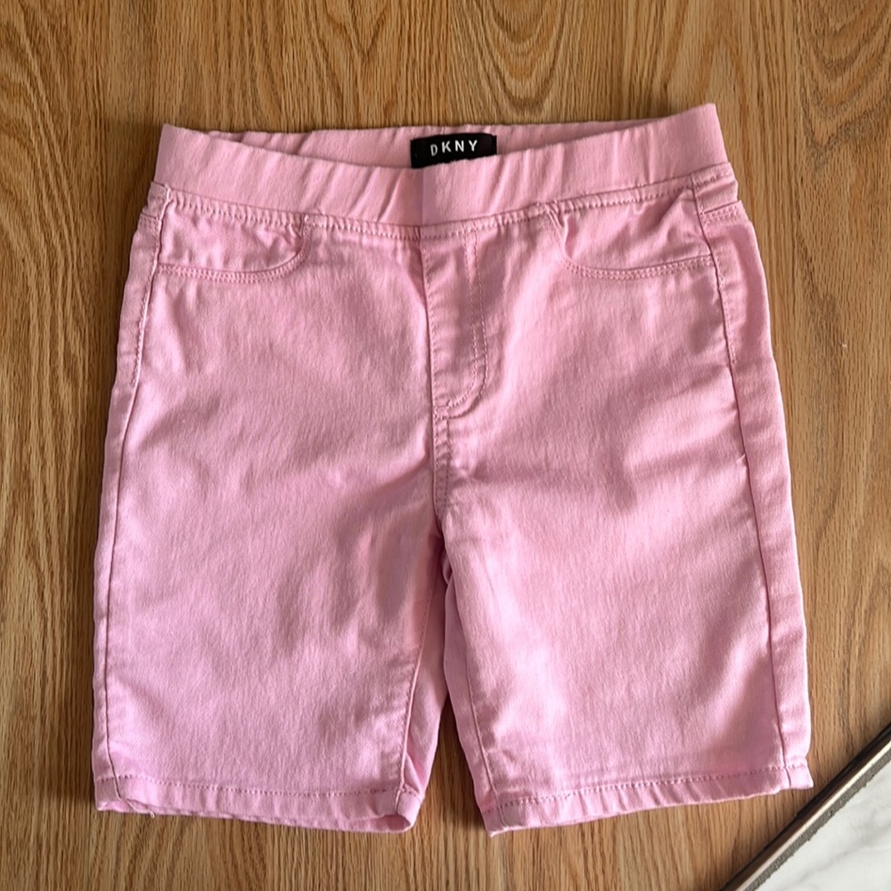 Pink stretch denim short